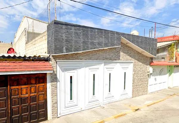 Casa en Remate Bancario en Unidad Morelos 3ra. Sección, Tultitlán