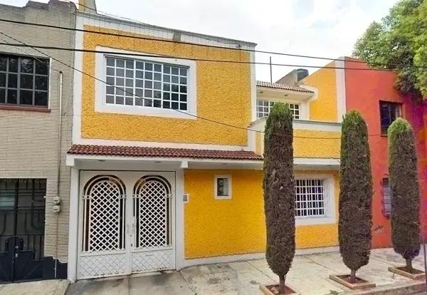 Casa en Remate Bancario en San Álvaro, Azcapotzalco