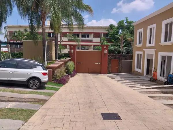 Casa en renta en Lomas de Cortes, Cuernavaca, Morelos