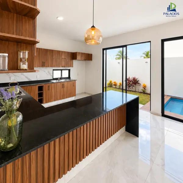 Casa con 4 recámaras + Alberca