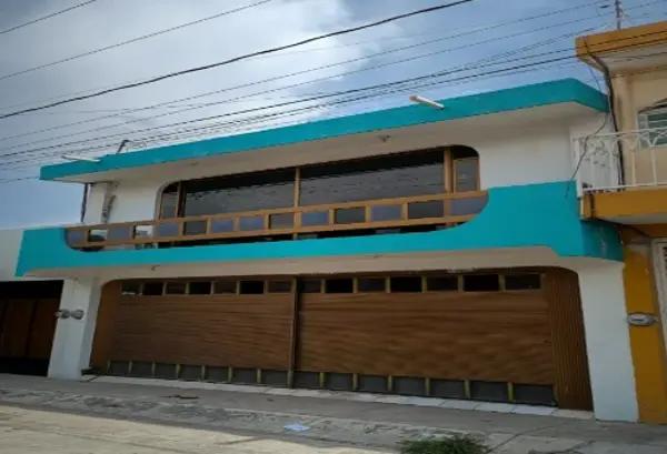 CASA DE ENTEGA INMEDIATA EN PORFIRIO GAYTAN, JUAN JOSE RIOS III, VILLA DE ALVAREZ, COLIMA
