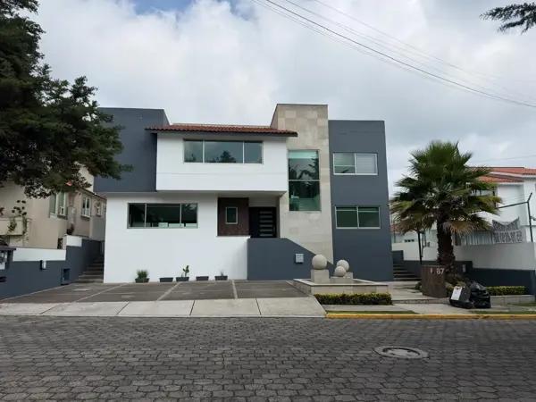 CASA EN RENTA LOMA DE VALLE ESCONDIDO