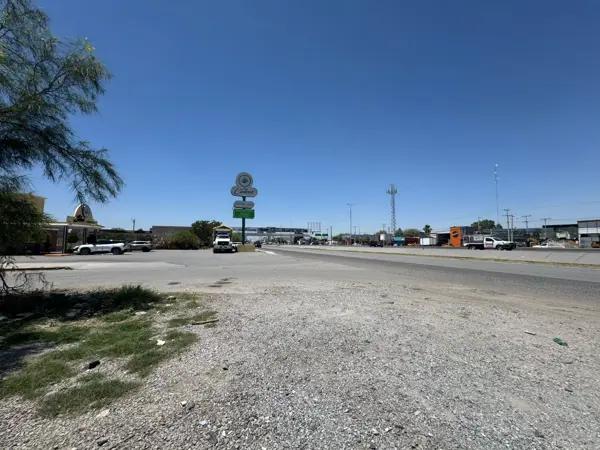 Terreno en RENTA sobre Periférico, Nueva Laguna Sur, Torreón Coahuila