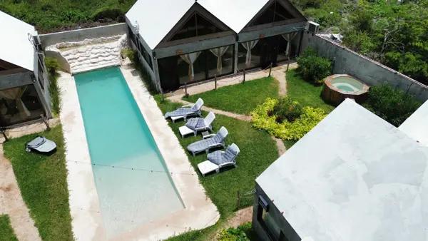 Complejo Hotelero de 8 Villas en Venta en Telchac Puerto