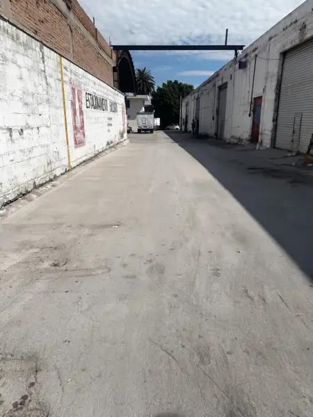 Bodega de 3,007.69 m2 en Av. Matamoros