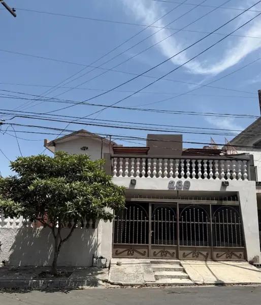 CASA ZONA PARQUE ESPAÑA MONTERREY VENTA