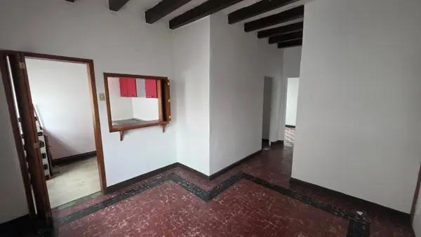 Departamento para 2 adultos, a 800 m del Suburbano de Tlalnepantla.