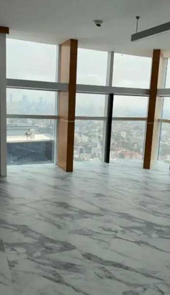WTC piso 42 oficina de 375m piso $115,000 incluye mantenimiento