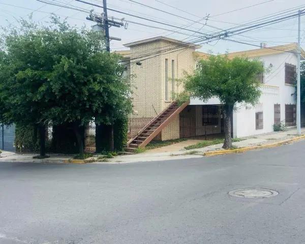 Casa en Venta en La Colonia Vista Hermosa, Monterrey N. L.