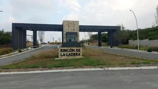 Terrreno en Venta Sierra Alta 10 Mo. Sector, Zona Carretera Nacional, Monterrey, N. L.