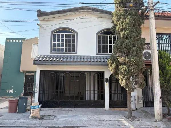 Casa en Venta en Fuentes de San Miguel, Zona Valle Soleado, Apodaca, N. L.
