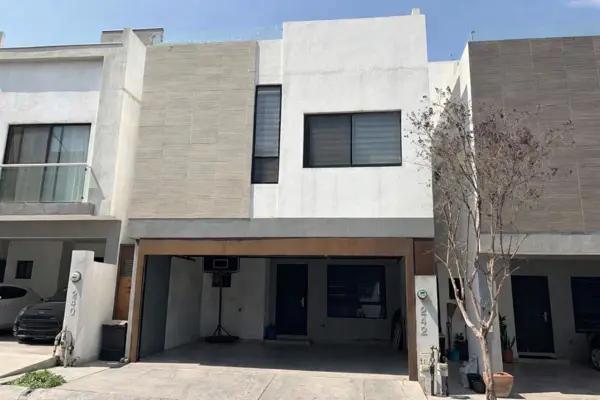 Casa en Venta en Cumbres Provenza Sector Aqua, Zona Cumbres
