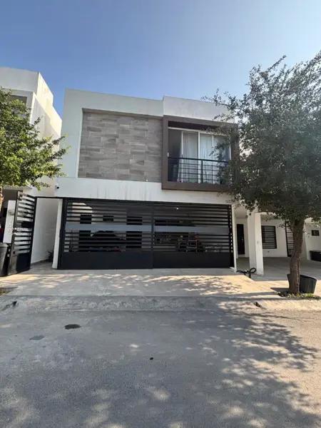 Casa en Renta en Arezzo Residencial, en Zona Dominio Cumbres