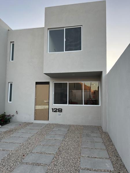 Casa en Renta en Punta Misión La Joya, Querétaro - Bien ubicada y Moderna
