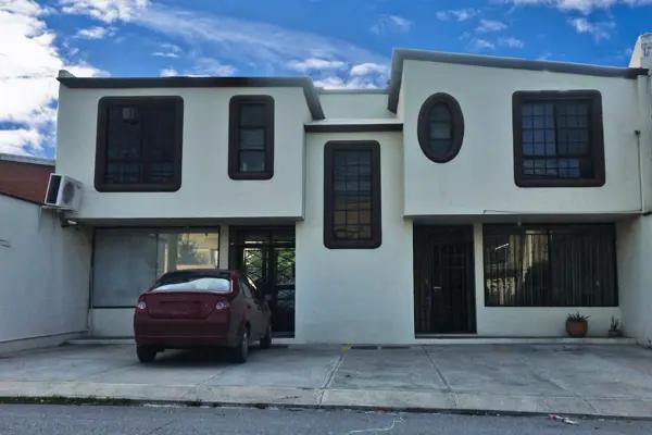 Departamento Amueblado en RENTA en 2da planta en Cumbres