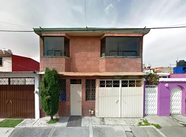 Casa en Remate Bancario en Izcalli Cuauhtémoc II, Metepec