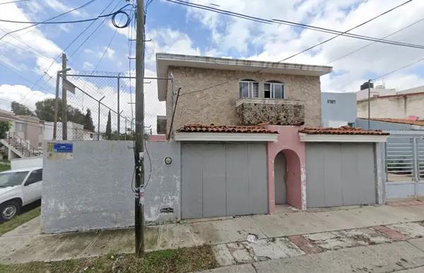 CASA EN VENTA EN ZAPOPAN, JAL.