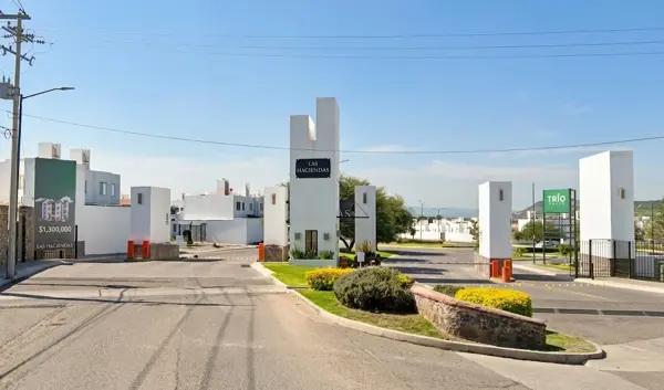 CASA EN VENTA A PRECIO REMATE EN SANTIAGO DE QUERETARO