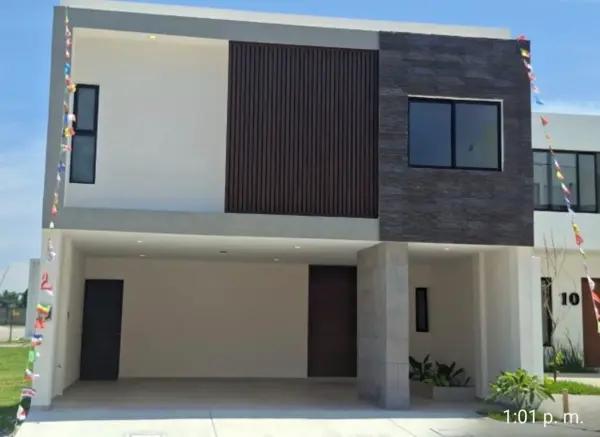CASA EN PREVENTA EN LOMAS DEL DORADO BOCA DEL RIO VERACRUZ.
