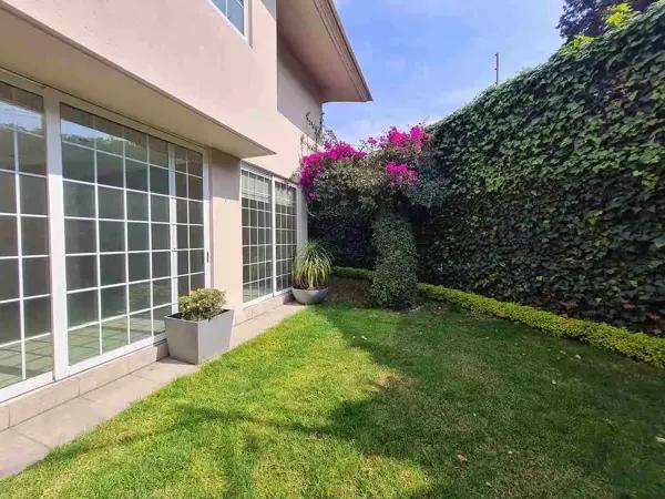 SAN JERÓNIMO, CASA EN VENTA CON JARDÍN Y 3 RECÁMARAS