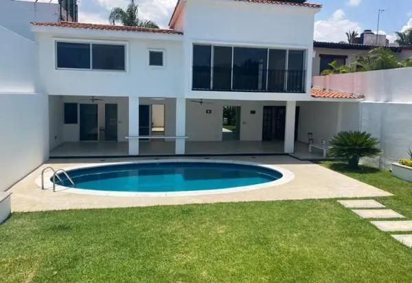 Casa en Renta en Fraccionamiento Vistahermosa, Cuernavaca
