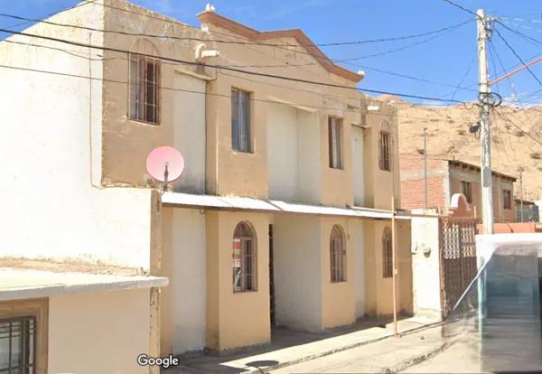 CASA EN VENTA EN PARAL, CHIH.