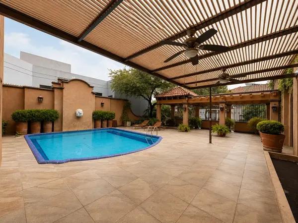 CASA EN VENTA EN LOMAS DEL ROSARIO