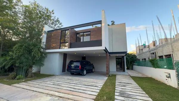 Residencia en venta en el Country club. Residencia en venta en el Country club.