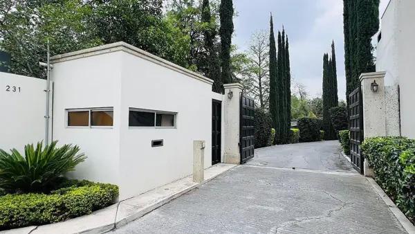 Terreno En Venta, Del Valle , San Pedro Garza García, Nuevo León Terreno En Venta, Del Valle , San Pedro Garza García, Nuevo León