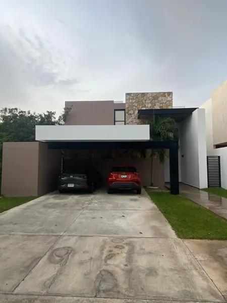 Casa en venta en privada Norte Merida