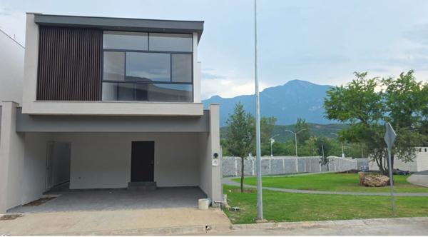 Casas en Venta en Santiago, Carretera Nacional
