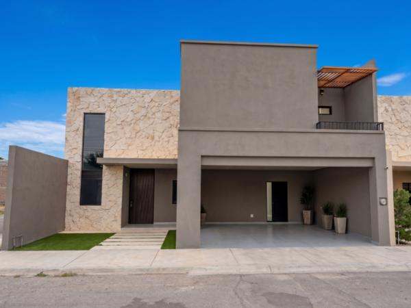 CASA NUEVA EN RENTA | LAS QUINTAS, SECTOR FRONDOSO