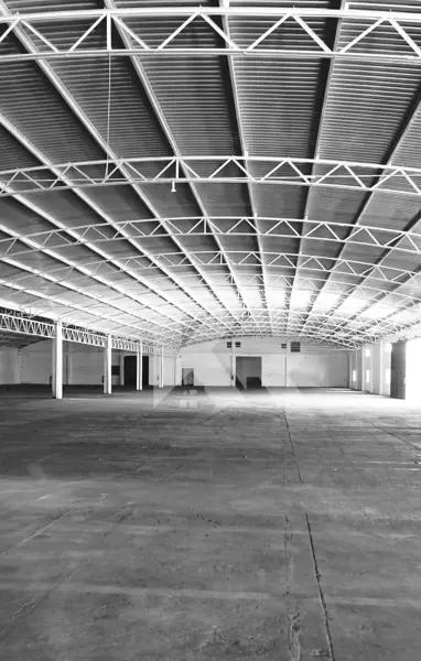 $450,000 Mxn Renta por 5,000 m² de Bodega Cubierta + 6,472.38 de Patio de Maniobras.
