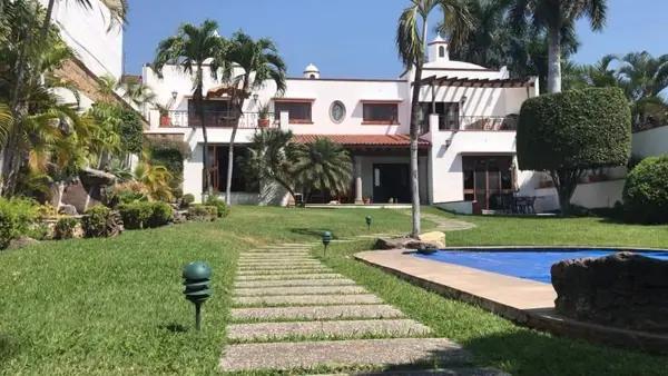 Casa en Venta, Residencia en Burgos Bugambilias