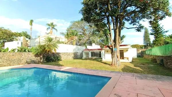 Terreno en Venta en Delicias Cuernavaca Morelos de 1,273 m²