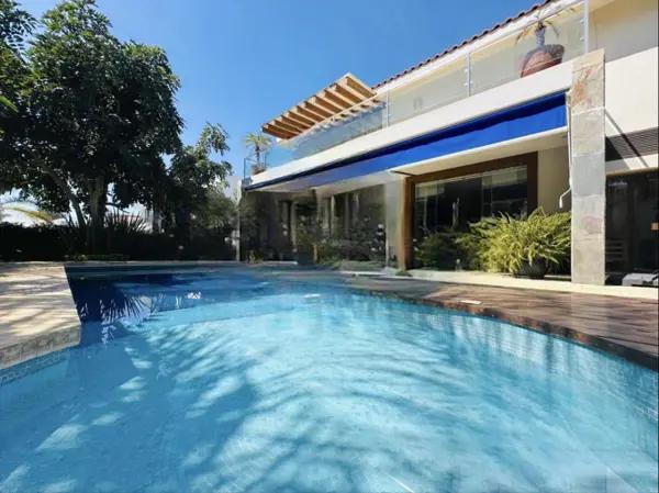 D Casa en Venta en Club de Golf Paraíso!