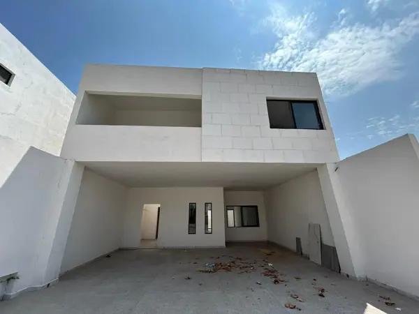 Casa en Venta en Los Viñedos, Torreón: Espacios Modernos y Seguros
