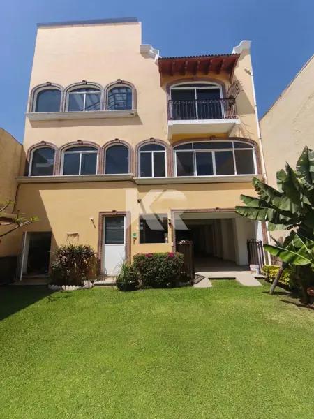Casa en Venta de 3 Niveles en Cuernavaca Morelos