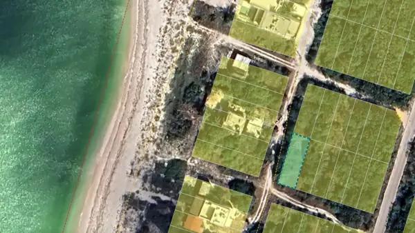 Terreno en Esquina en Venta en Celestún