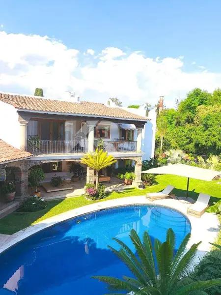 Casa en Renta en Cuernavaca Morelos con Seguridad 24 Horas en Rancho Cortes