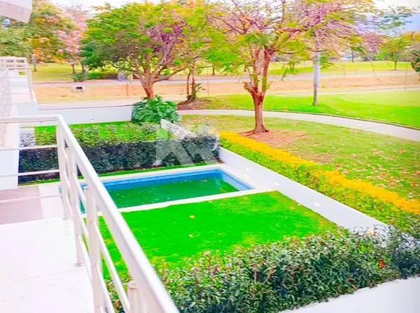 Casa de 450 m² 4 Recamaras en Renta Dentro de Fraccionamiento Paraiso Country Club en $65,000 Mxn