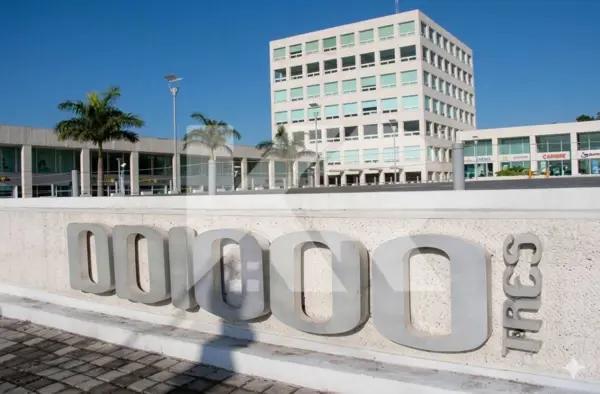 Oficina con 357 m² en El "Corporativo Domingo Diez 1003". Renta de $113,883 Mxn