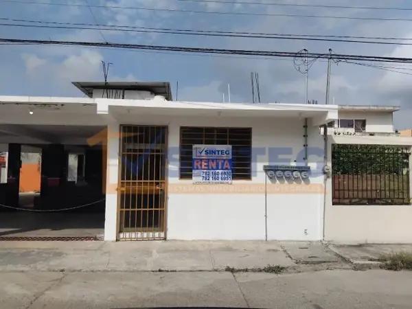 ¡ESPACIO EN RENTA PARA OFICINAS EN EXCELENTE UBICACIÓN EN POZA RICA!