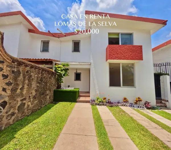Casa de 325 m² con 3 Recámaras en Renta en Lomas de La Selva