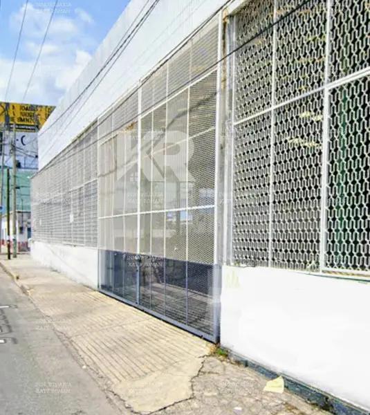 Bodega de 2,000 m² en Colonia Satelite, Cuernavaca
