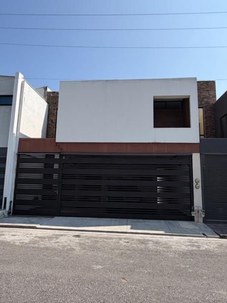 Casa en Renta | Cumbres Élite – Sector Haciendas