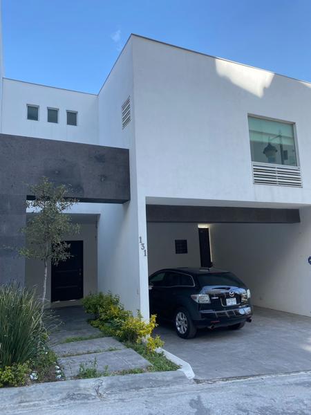 CASA EN VENTA EN MONTERREY, ZONA ORIENTE
