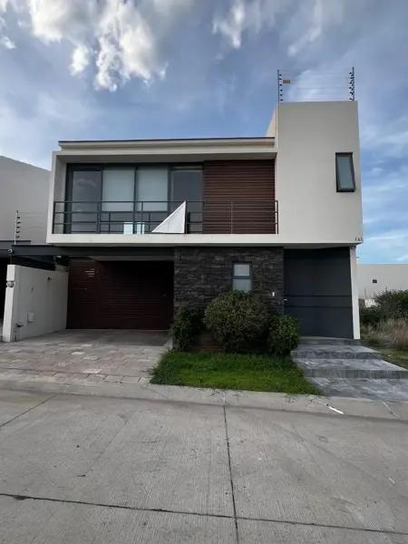 PRECIO DE OPORTUNIDAD CASA EN VENTA EN LOMAS DEL MOLINO II