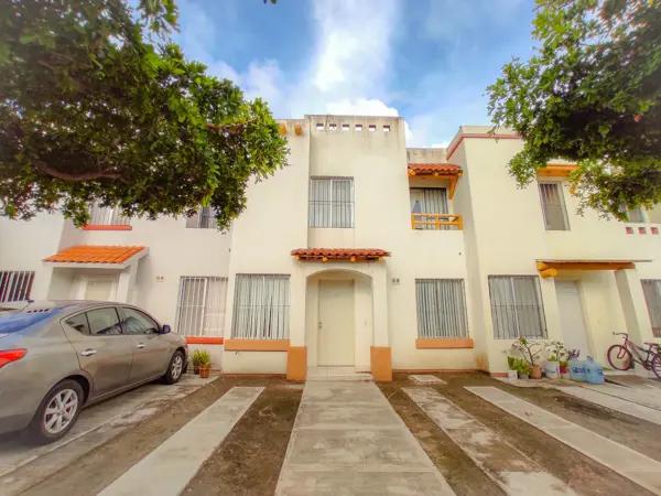 Casa Amueblada en Renta en Villa del Mar, Manzanillo | 3 Recámaras