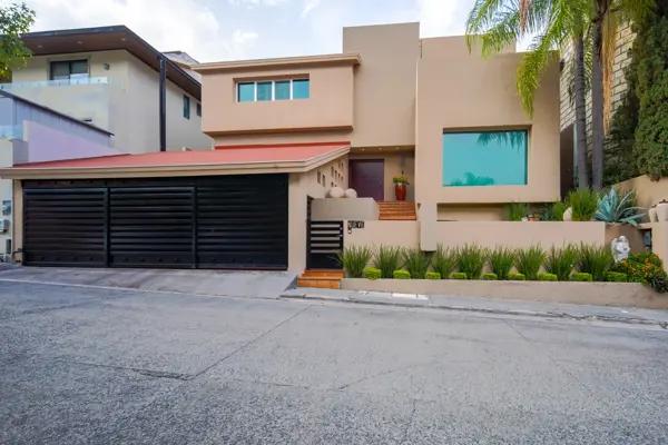 Casa en Venta en Residencial Bosquencinos, Monterrey, Nuevo León